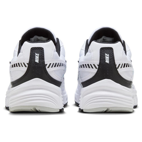 Nike Initiator